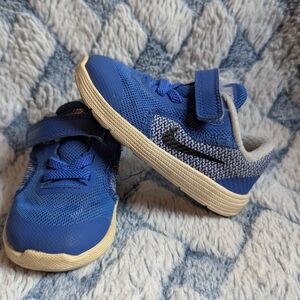 Nike Revolution 3 Toddler Sneakers Size 5C 819415-402